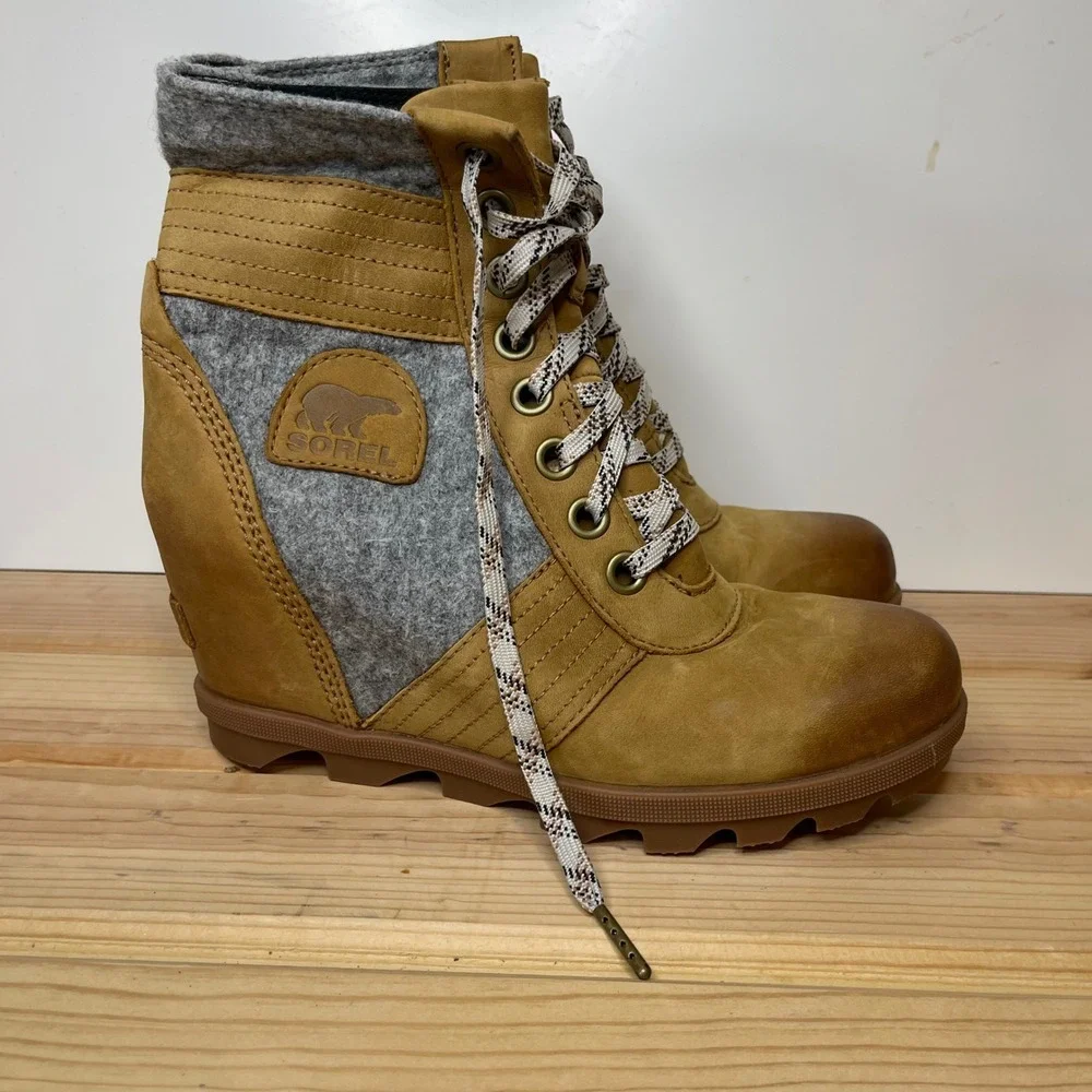 Sorel Joan of Arctic Wedge II Boots Leather Felt Ginger Herb Quarry Ankle Wedge - Picture 1 of 4
